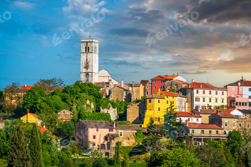 Preview: Oprtalj, Croatia Hilltop Town