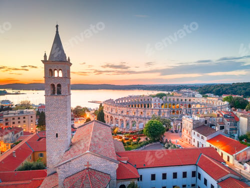 Preview: Pula, Croatia Historic Old Town Cityscape