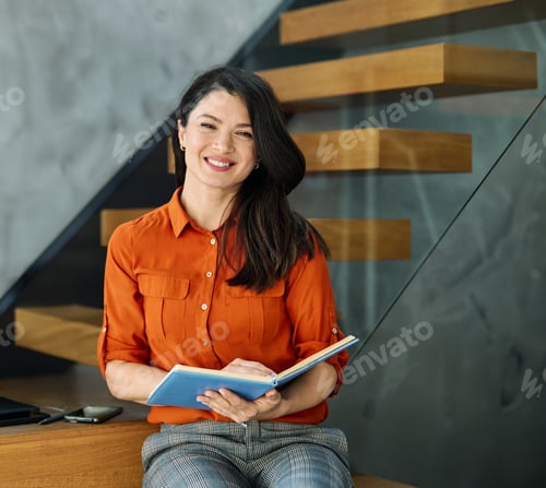 Preview: Businesswoman Student Business Woman Office Working Startup Entrepreneur Start up Education College