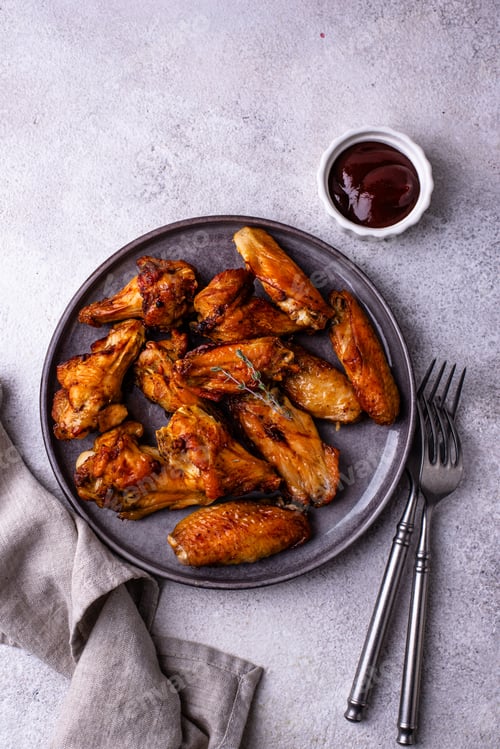 Preview: Roasted chicken wings in spicy sauce