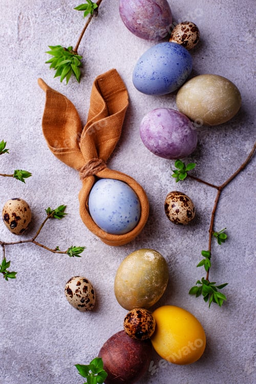 Preview: Easter eggs paint with natural dye