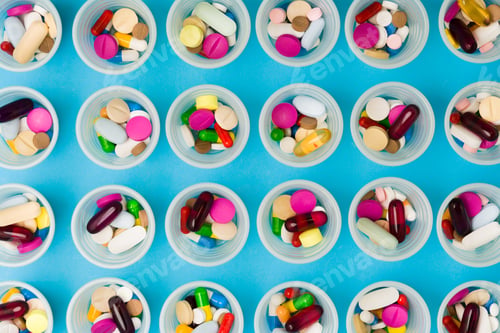 Preview: Plastic cups with medicine doses