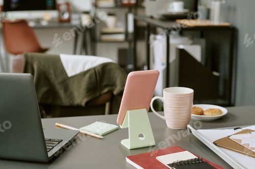 Preview: Home Office Workspace Featuring Laptop and Tablet for Remote Work