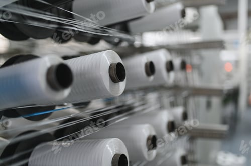 Preview: Polypropylene yarn spools manufacturing in a factory