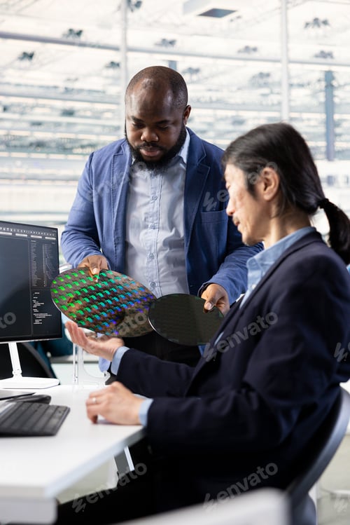 Preview: Producing integrated circuits, silicon wafer materials and engineers