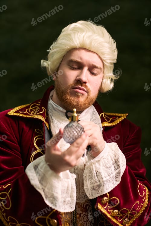 Preview: Man Applying Perfume in Historical Luxury Concept