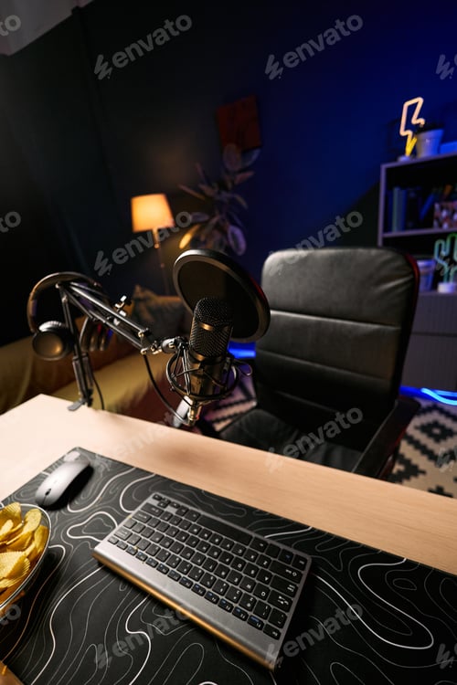 Preview: Podcast Studio Setup Streaming Content Creation for Blogger