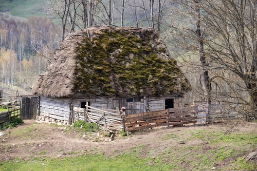 Preview: old wooden barn in Apuseni mountains Romania