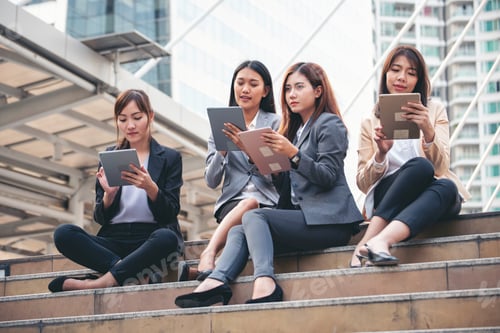 Preview: Businesswomen Partner use digital tablet online meeting team Partnership businesswoman talking toget