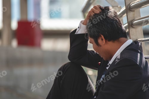 Preview: Unemployed Jobless People Crisis who Recession, Stress and lose job. Despair office People feel Stre