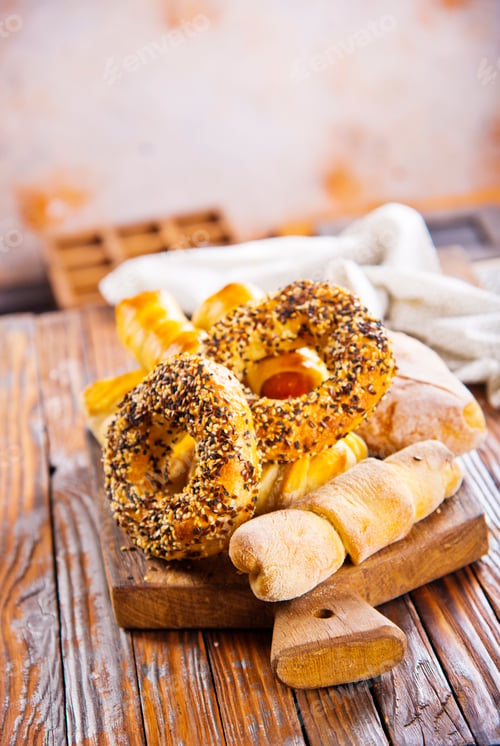 Preview: Close-up of Round Rich Light Buns With Seeds Freshly Prepared Bakery White Bread Carbohydrate Diet S
