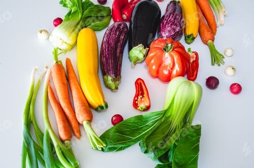 Preview: Fresh colorful vegetables in flatlay arrangement