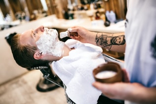 Retro shaving with foam